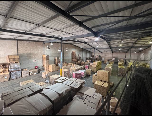 1,501M² WAREHOUSE TO LET IN BRIARDENE